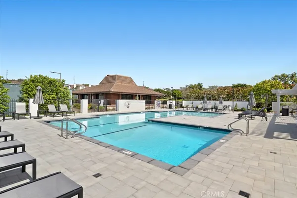 $3,595,000 | 15 Curl Drive, Corona del Mar, CA 92625