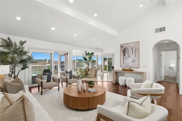 $3,595,000 | 15 Curl Drive, Corona del Mar, CA 92625