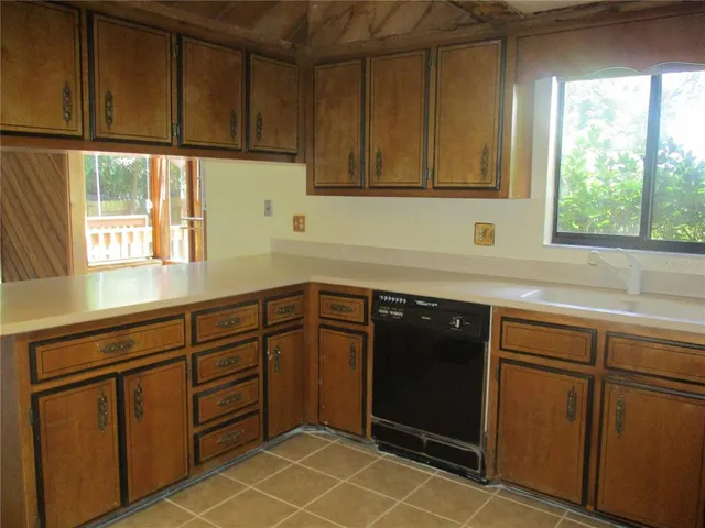 $2,780 | 1631 Northwest 94th Street, Gainesville, FL 32606