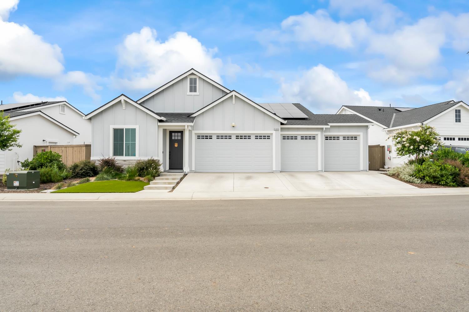 5080 Misty Ridge Drive Roseville, CA 95747 - Photo 3 of 48