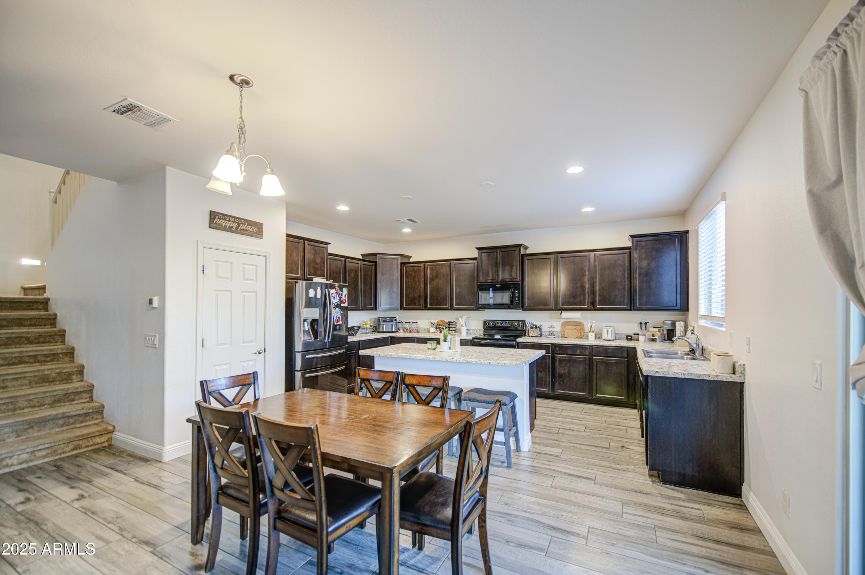 10426 West Crown King Road Tolleson, AZ 85353 - Photo 11 of 43 Kitchen 2