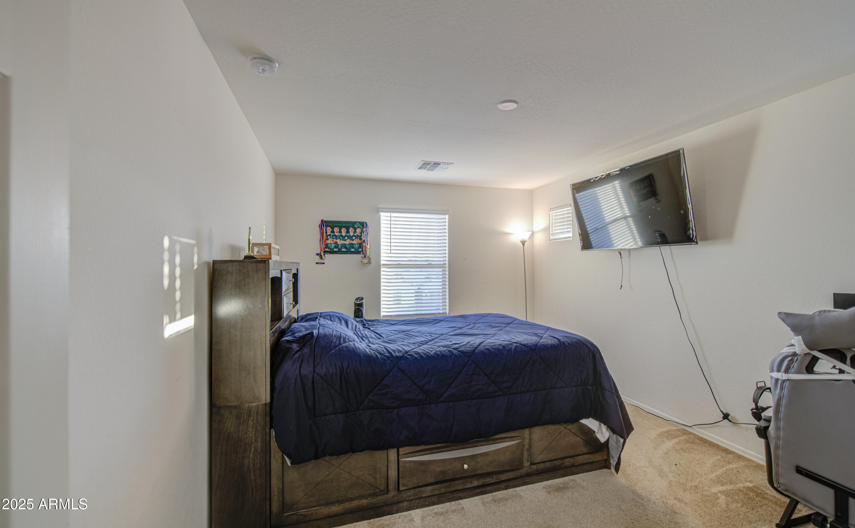 10426 West Crown King Road Tolleson, AZ 85353 - Photo 28 of 43 Bedroom 3-pic 1