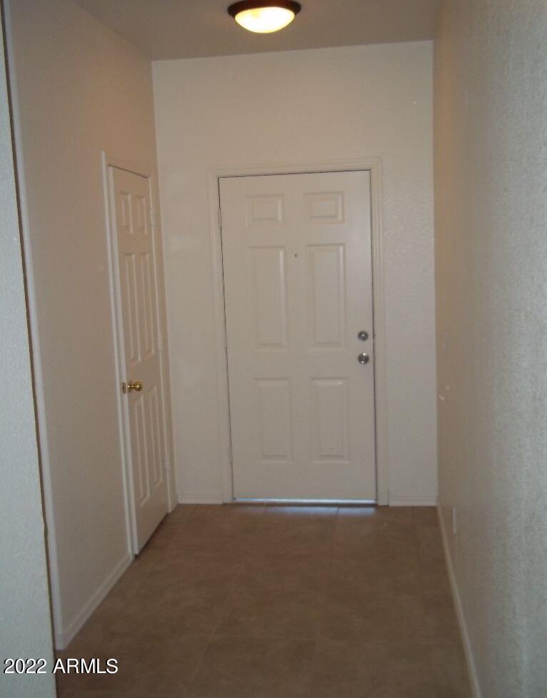 7204 South 8th Street Phoenix, AZ 85042 - Photo 6 of 7 Entry 2