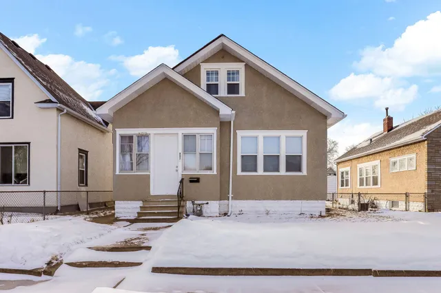 $309,900 | 892 Cook Avenue, St. Paul, MN 55106