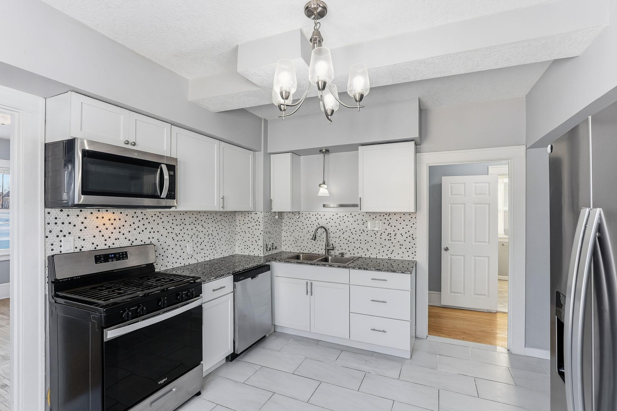 892 Cook Avenue St. Paul, MN 55106 - Photo 13 of 42