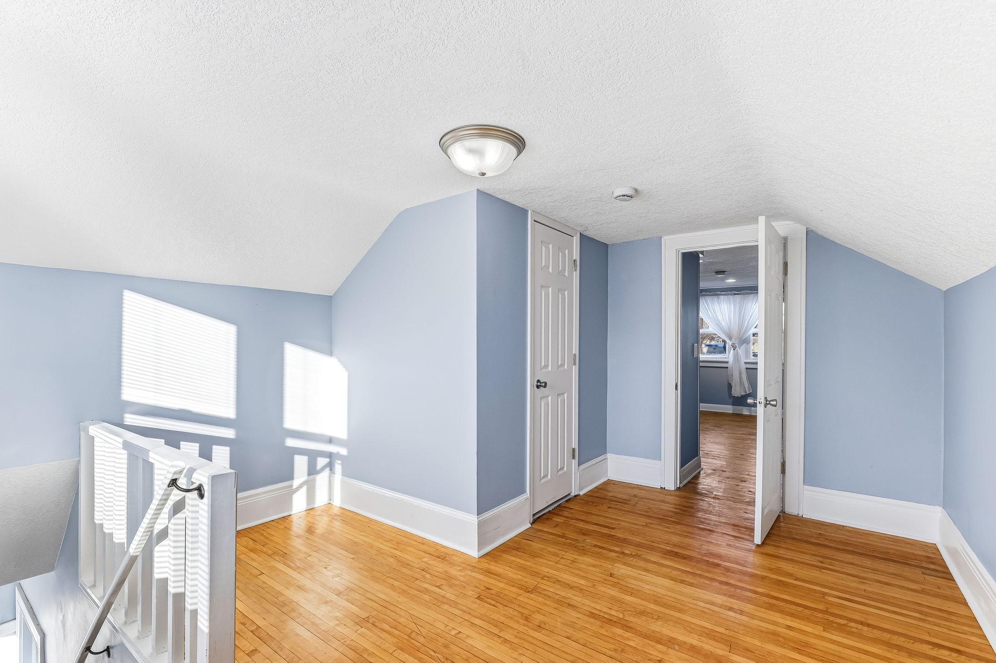 892 Cook Avenue St. Paul, MN 55106 - Photo 15 of 42