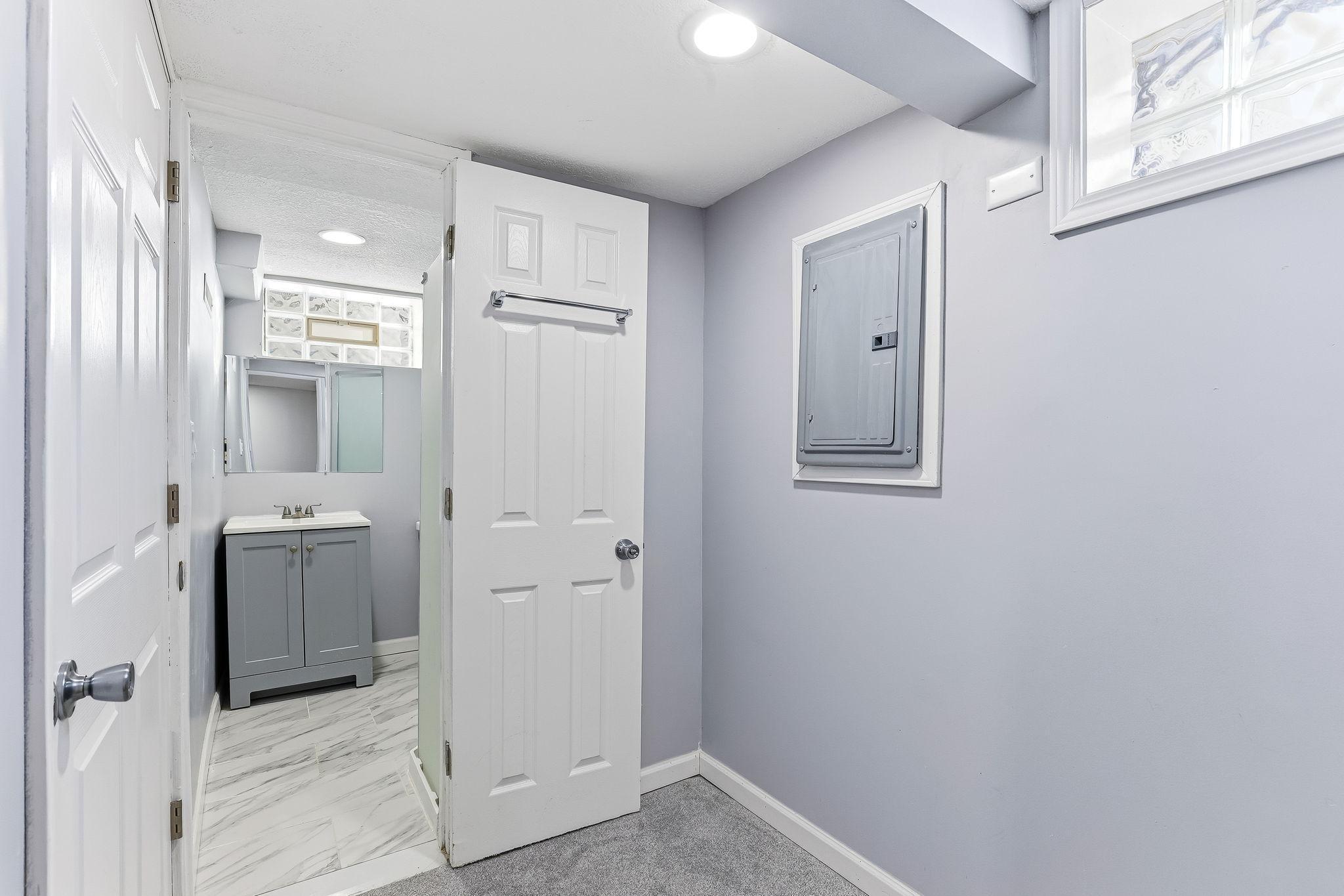 892 Cook Avenue St. Paul, MN 55106 - Photo 27 of 42