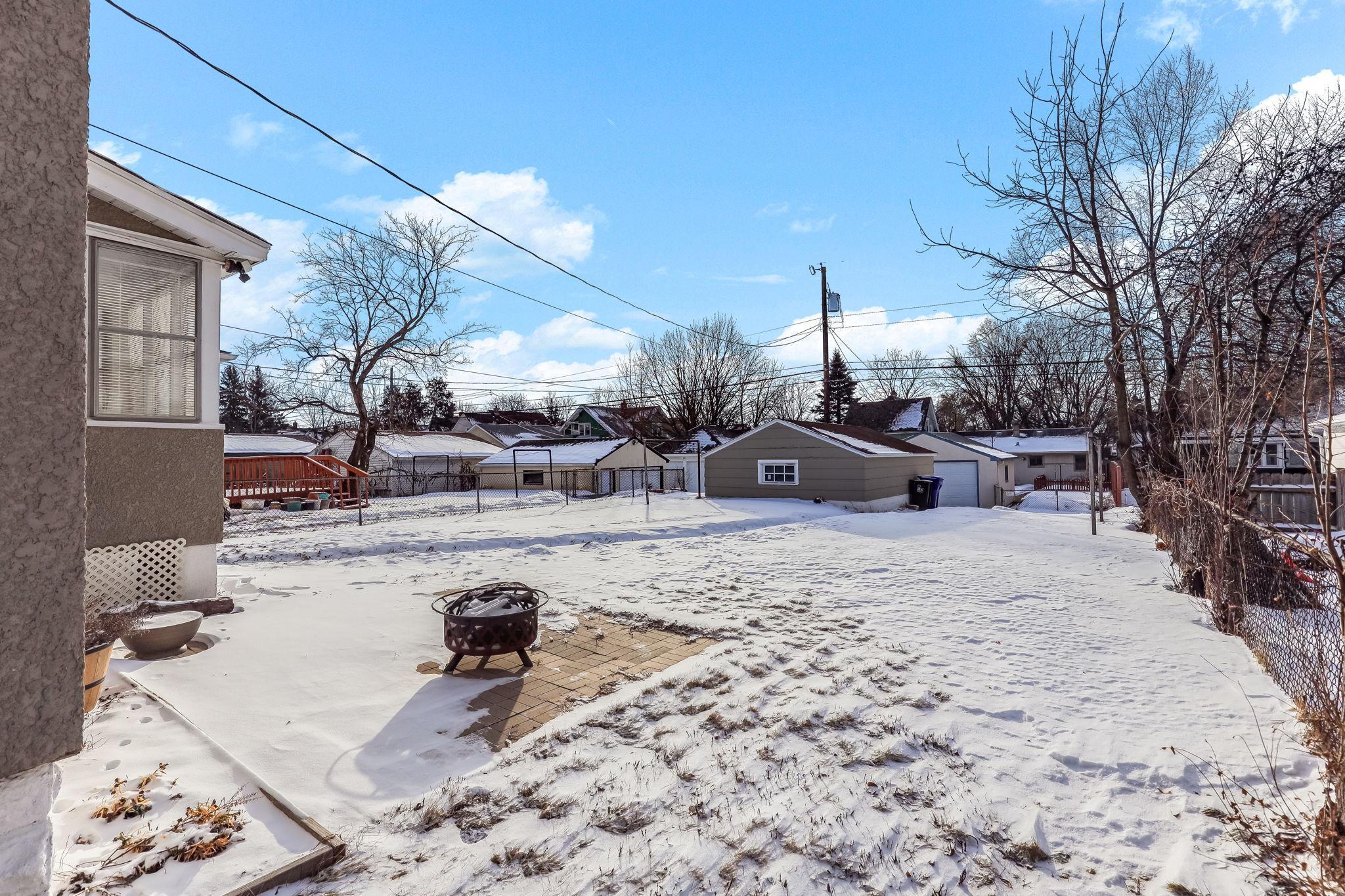 892 Cook Avenue St. Paul, MN 55106 - Photo 33 of 42