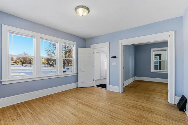 $309,900 | 892 Cook Avenue, St. Paul, MN 55106