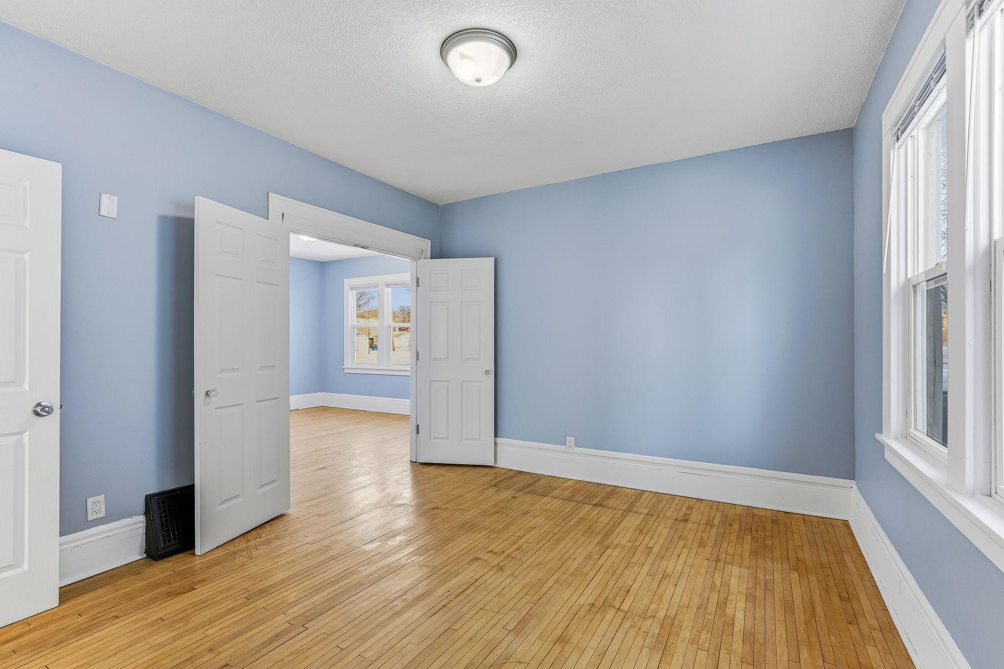 892 Cook Avenue St. Paul, MN 55106 - Photo 9 of 42