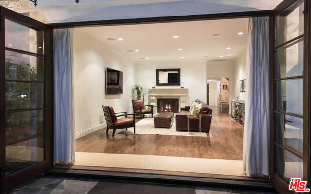 12096 Summit Circle Beverly Hills, CA 90210 - Photo 11 of 30