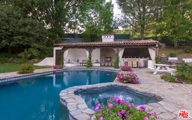 12096 Summit Circle Beverly Hills, CA 90210 - Photo 13 of 30