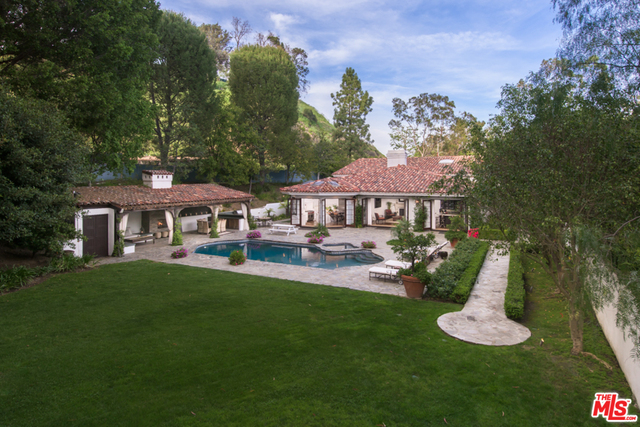 12096 Summit Circle Beverly Hills, CA 90210 - Photo 14 of 30