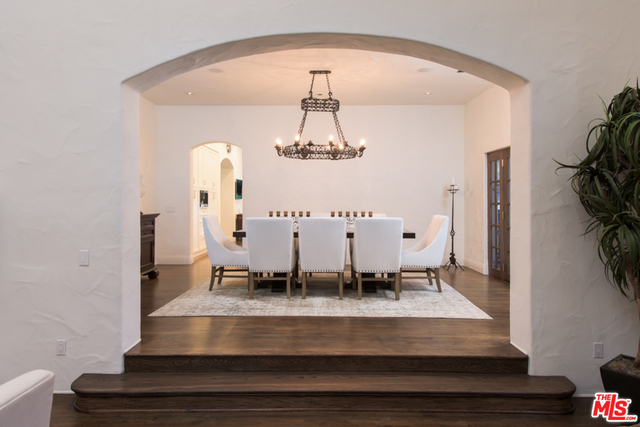 12096 Summit Circle Beverly Hills, CA 90210 - Photo 6 of 30