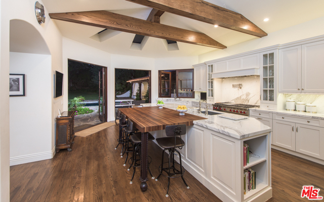 12096 Summit Circle Beverly Hills, CA 90210 - Photo 7 of 30