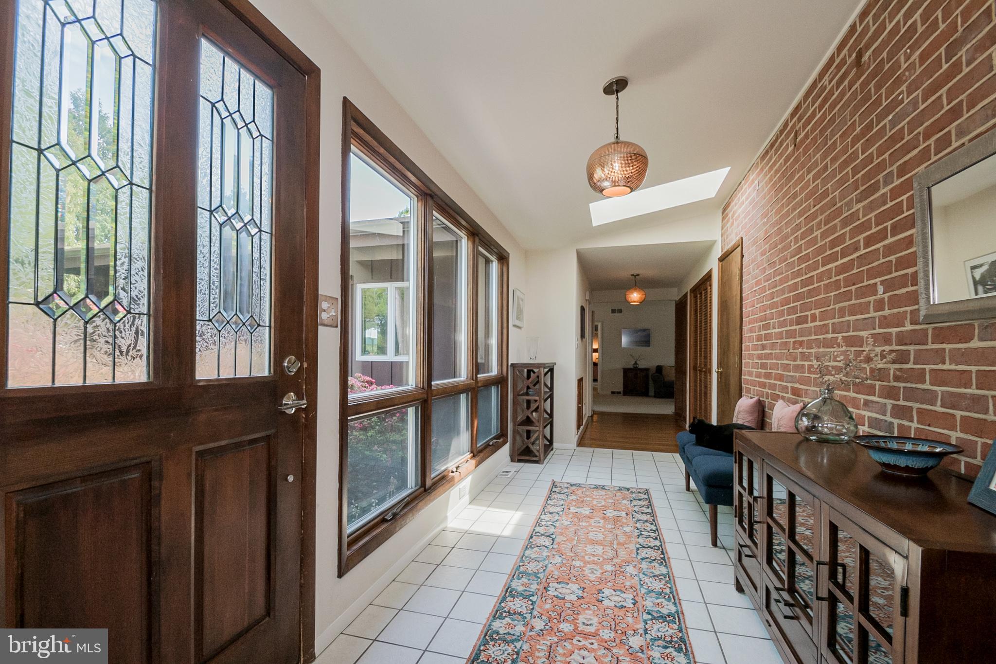 261 Dallam Road Newark, DE 19711 - Photo 8 of 48 Light filled foyer
