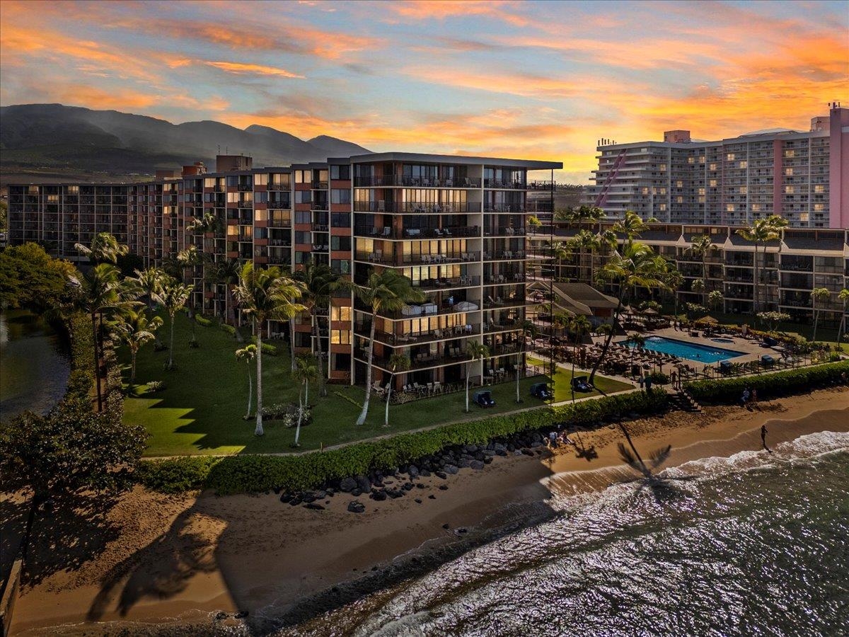 3445 Lower Honoapiilani Road, Unit 502 Lahaina, HI 96761 - Photo 44 of 50 a view of a city