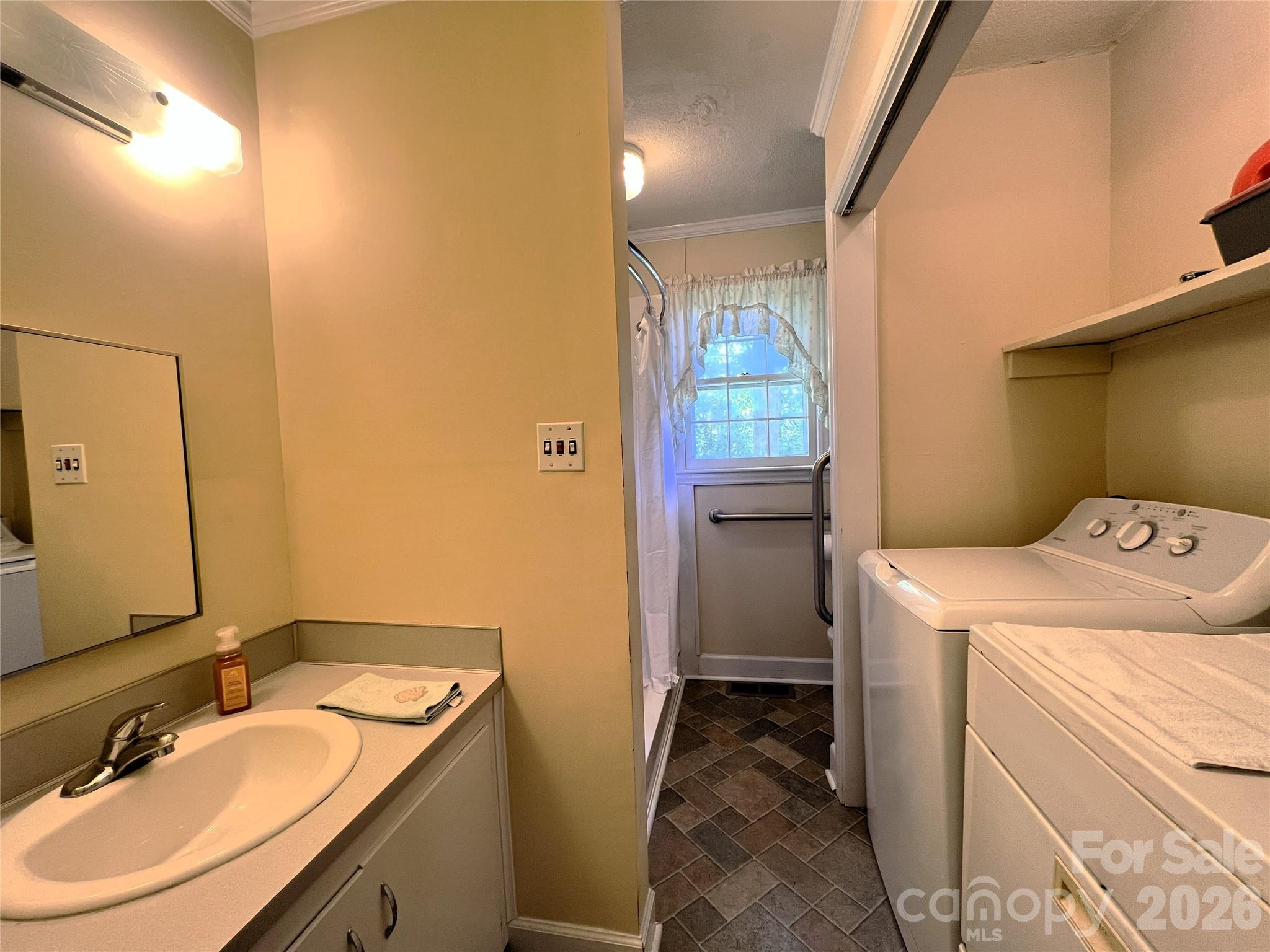 209 South Roxford Road Kings Mountain, NC 28086 - Photo 29 of 38