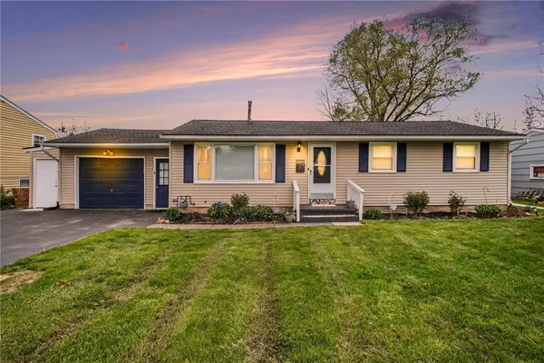 $179,900 | 154 Burben Way, Gates, NY 14624