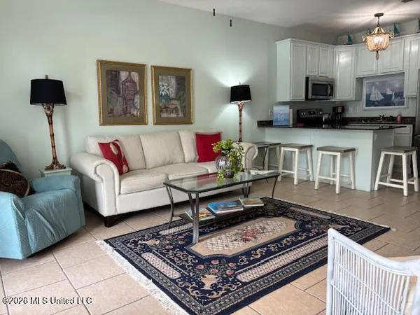 $2,100 | 1205 Century Oaks Drive, Unit C, Gulfport, MS 39507