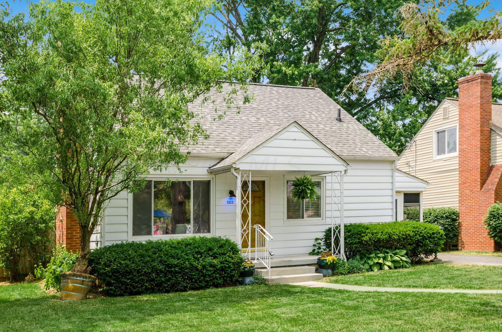 3313 Redding Road Columbus, OH 43221 - Photo 5 of 47 004_6055_L 3313 Redding Rd101