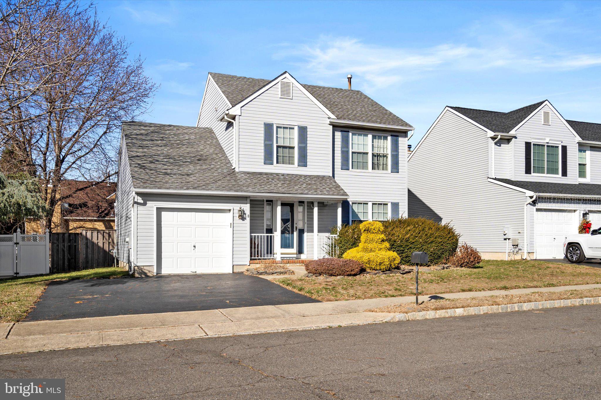 8 Sunflower Lane Hamilton, NJ 08620 - Photo 2 of 49