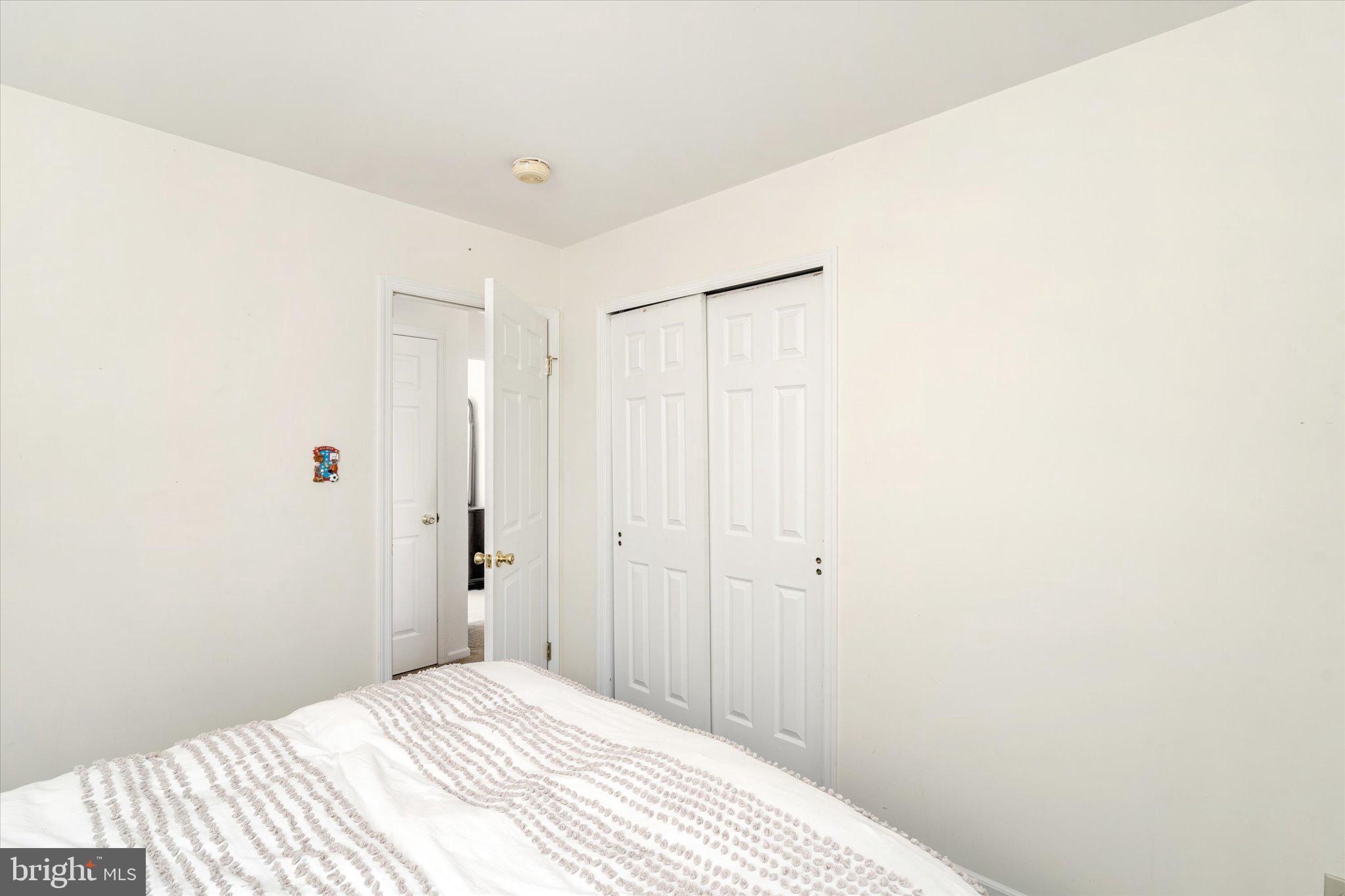 8 Sunflower Lane Hamilton, NJ 08620 - Photo 24 of 49