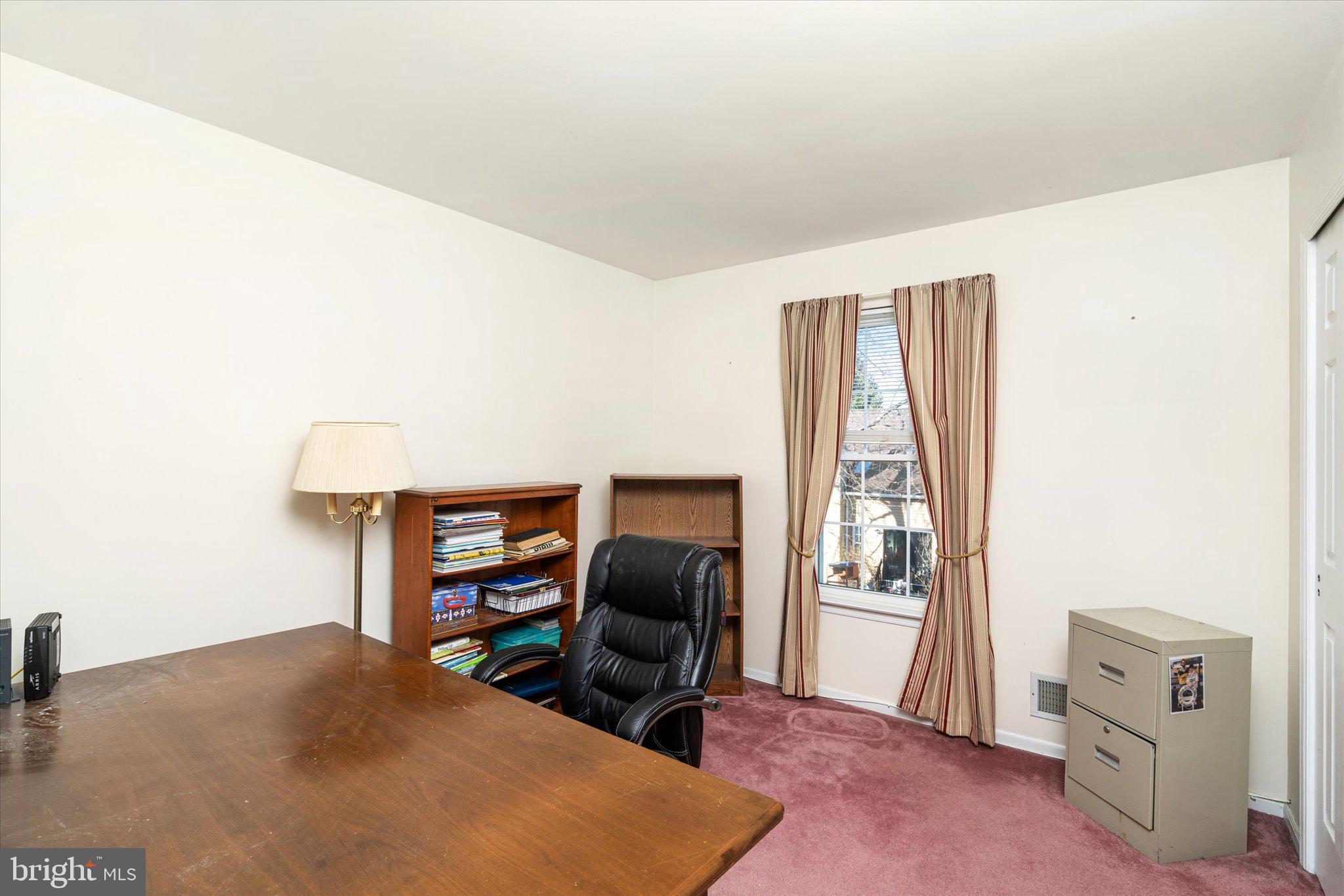 8 Sunflower Lane Hamilton, NJ 08620 - Photo 25 of 49