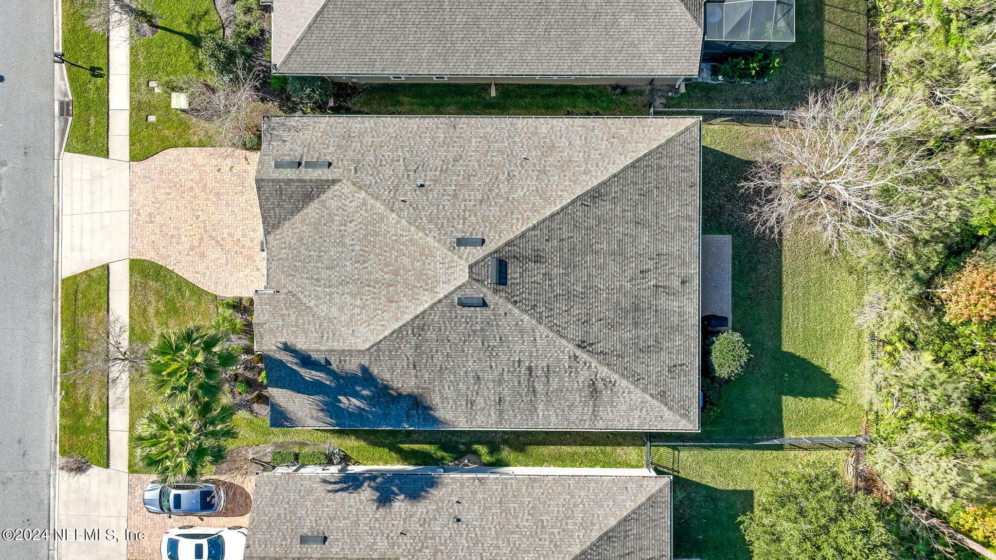 577 Aspen Leaf Drive Jacksonville, FL 32081 - Photo 36 of 106 an aerial view of a house with a yard