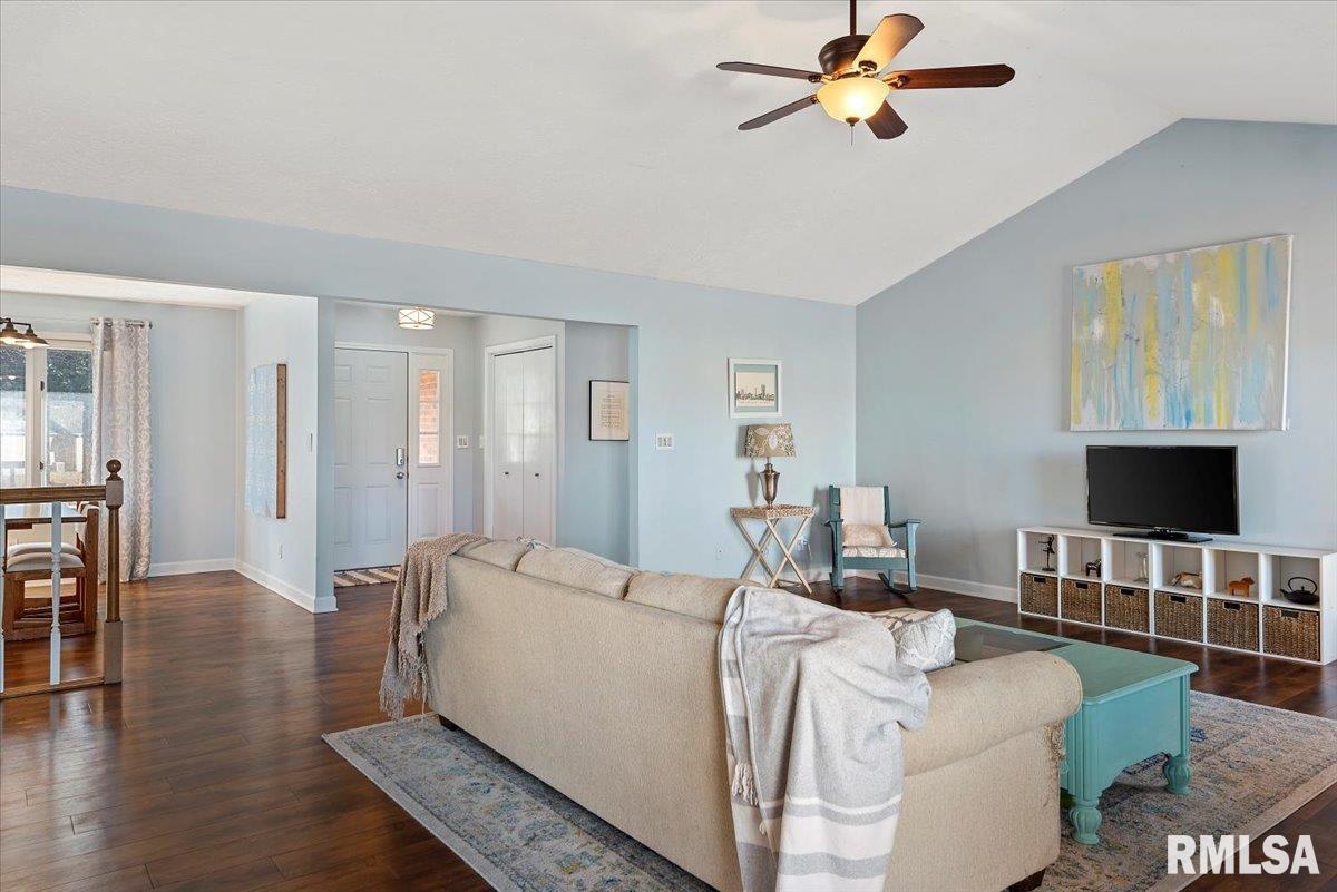 5349 North Cotton Hill Road Springfield, IL 62703 - Photo 8 of 43
