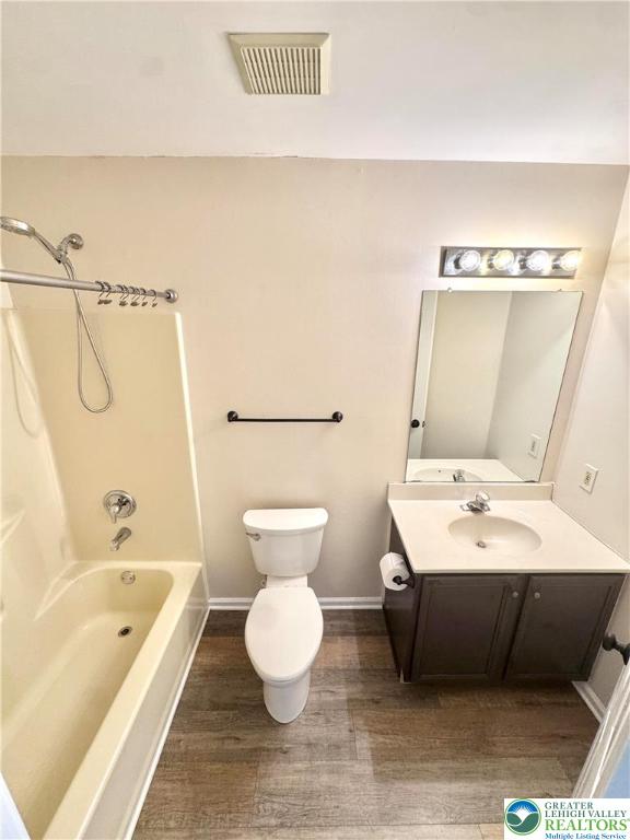 117 North Oak Street Freemansburg, PA 18017 - Photo 19 of 27 a bathroom with a sink a toilet and bathtub