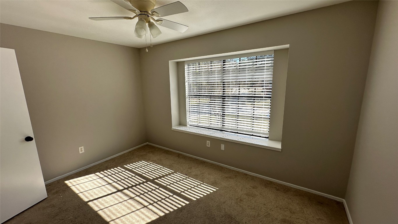2 West Mistybreeze Circle Spring, TX 77381 - Photo 11 of 17