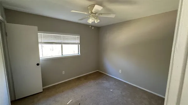 $2,200 | 2 West Mistybreeze Circle, Spring, TX 77381