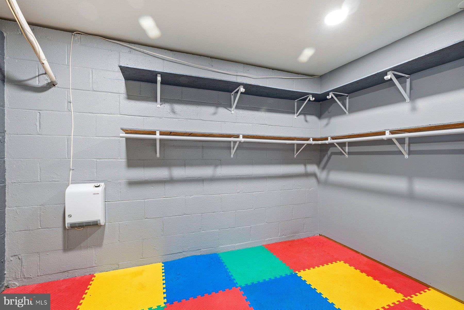 723 Braeside Road Baltimore, MD 21229 - Photo 39 of 46 Walk-in Closet/Play Area
