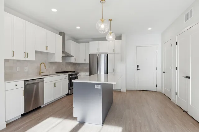 $6,932 | 4917 Eden Avenue, Unit 402, Edina, MN 55424