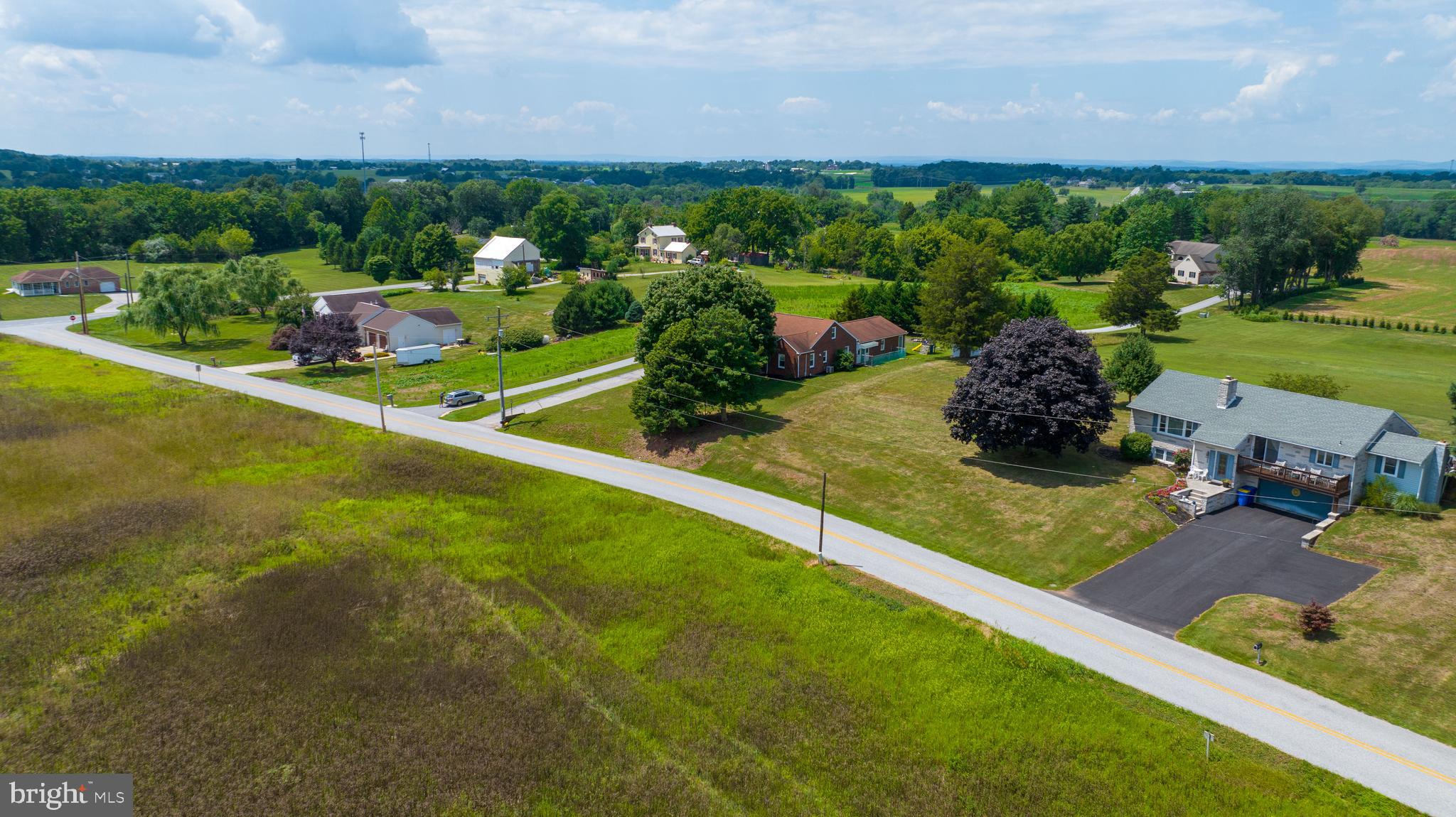 6670 Pine Road Thomasville, PA 17364 - Photo 3 of 31 Gallery Image 3
