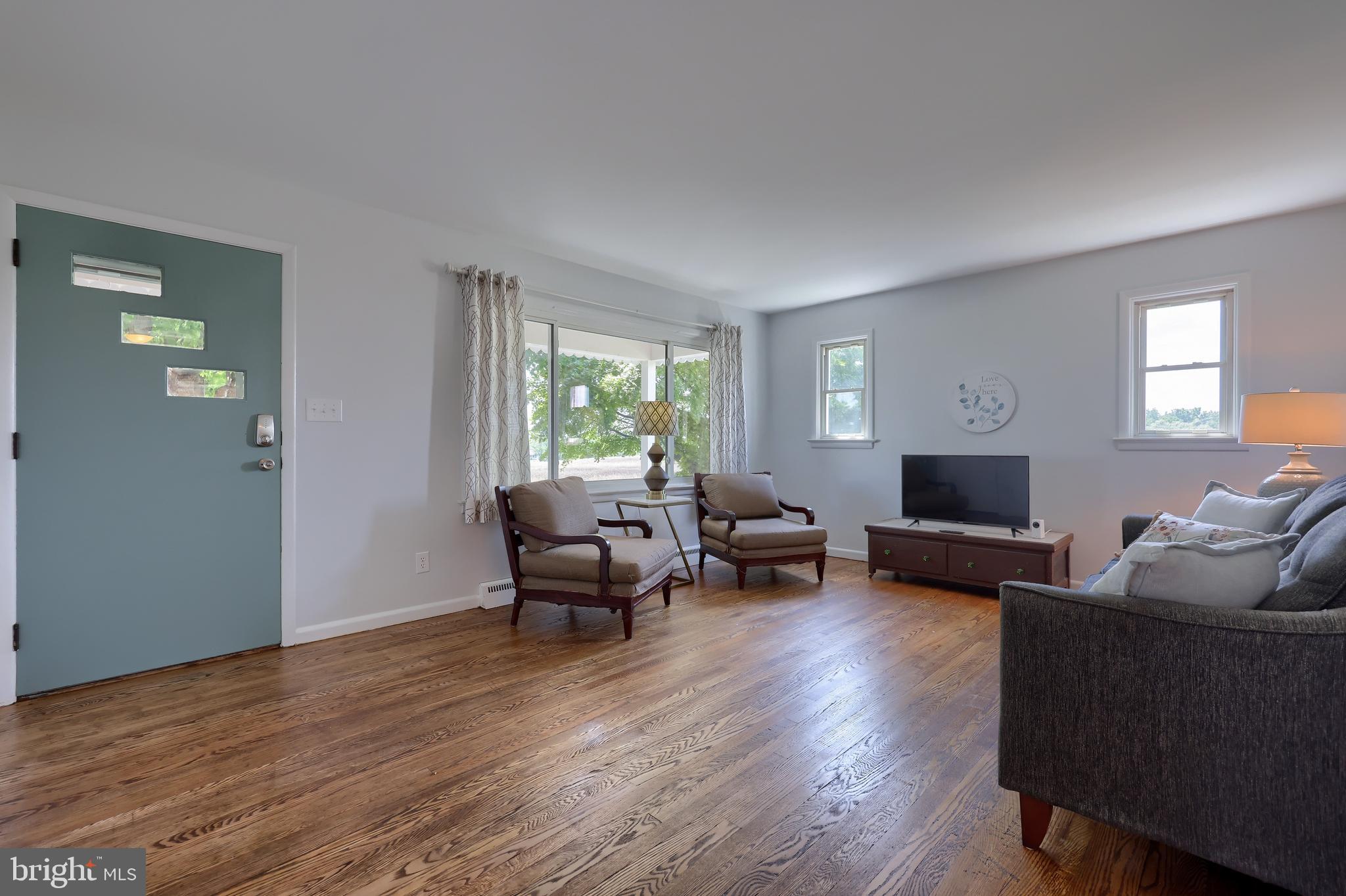 6670 Pine Road Thomasville, PA 17364 - Photo 5 of 31 Gallery Image 5