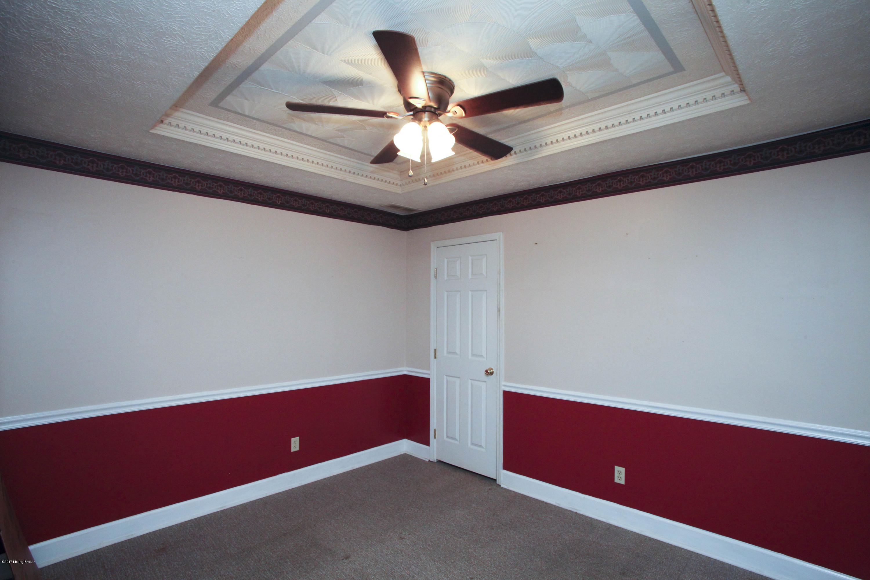 117 Stonepost Road Louisville, KY 40229 - Photo 37 of 57 ShellyHouse_0094