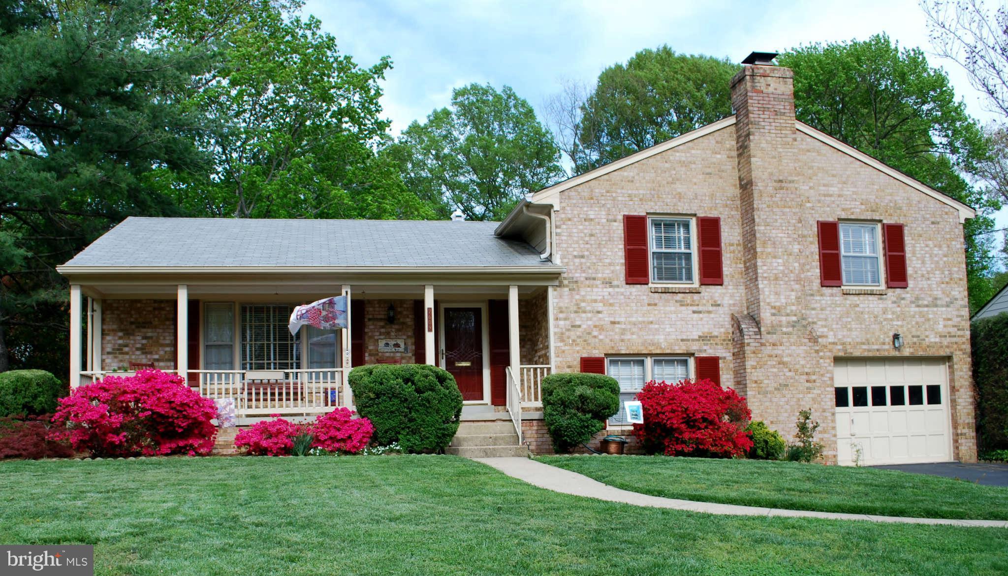 Welcome Home to 7609 Range Road!