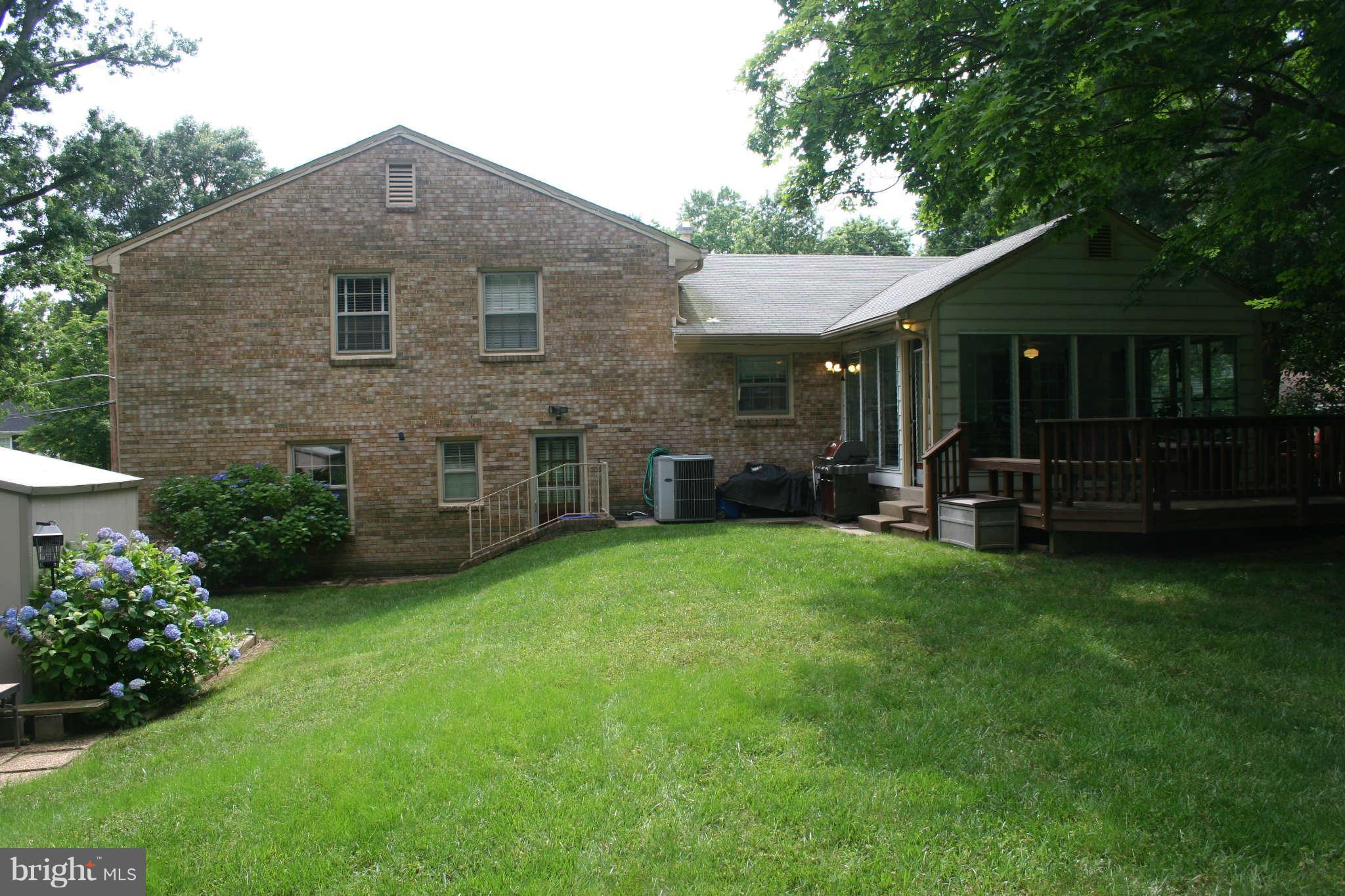 7609 Range Road Alexandria, VA 22306 - Photo 24 of 30 View of the Back of House and Deck