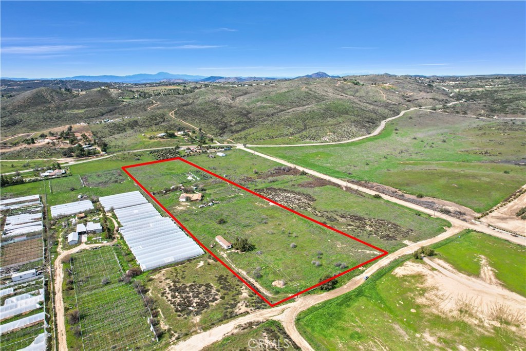 43450 Morgan Road Hemet, CA 92544 - Photo 3 of 13