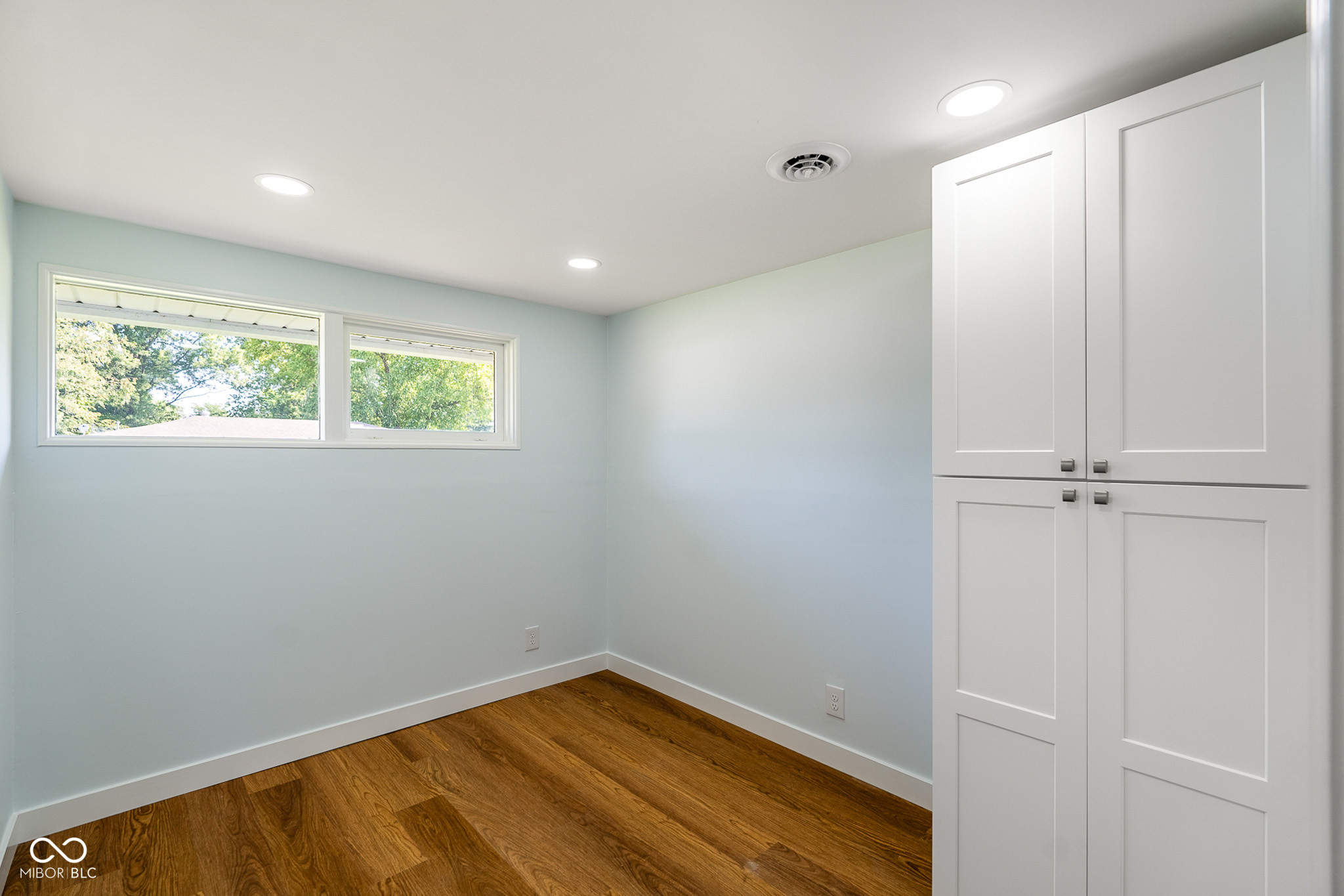 3117 31st Street Columbus, IN 47203 - Photo 13 of 34