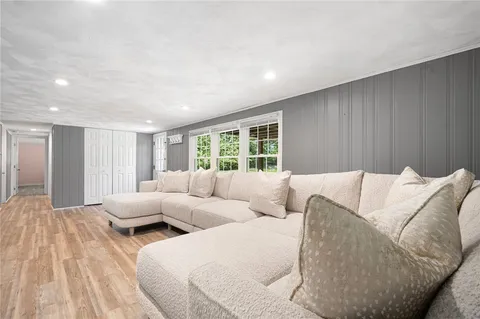 $925,000 | 20 Bullock Avenue, Barrington, RI 02806