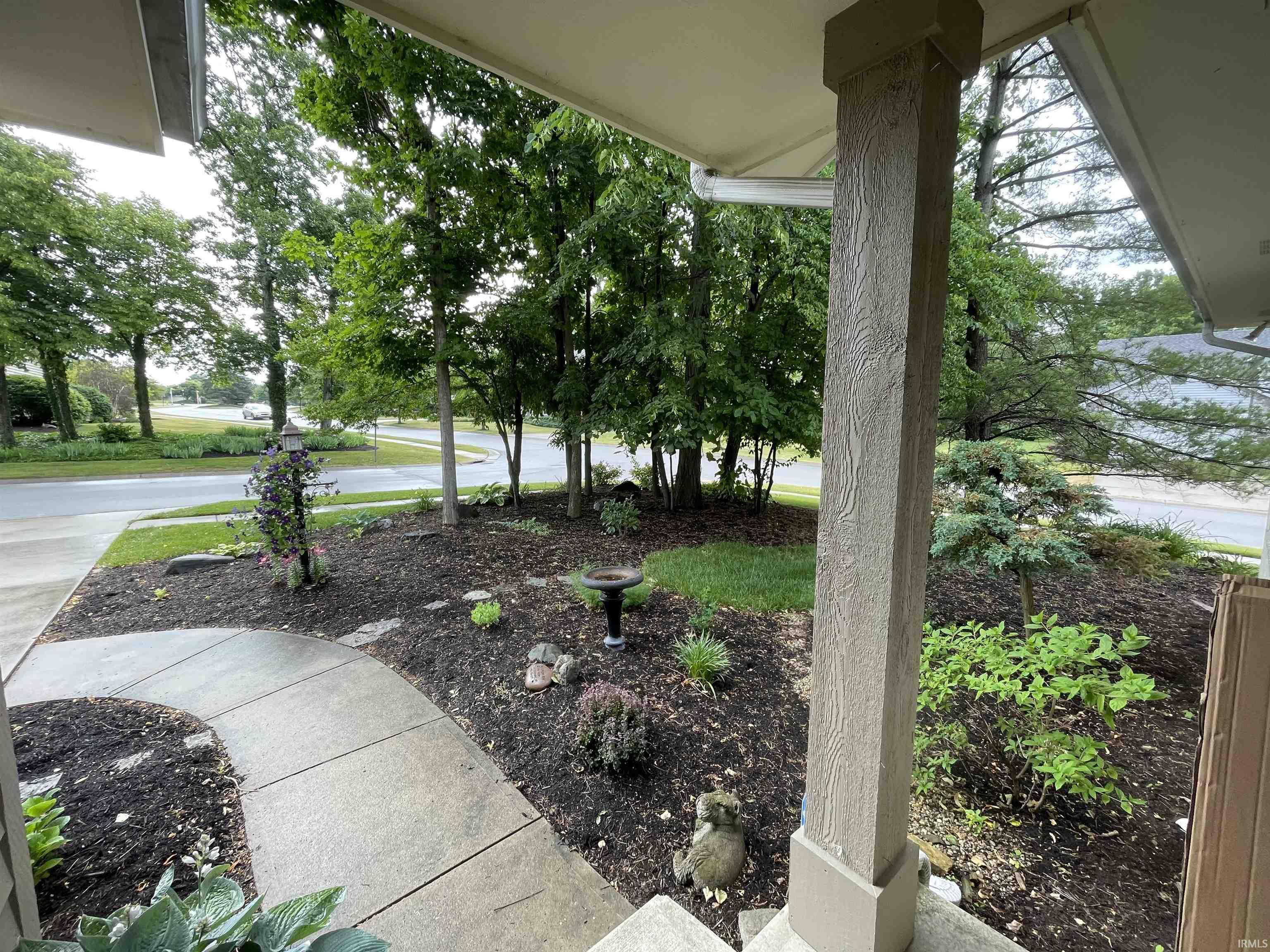 1634 Spring Cress Road Fort Wayne, IN 46814 - Photo 2 of 33