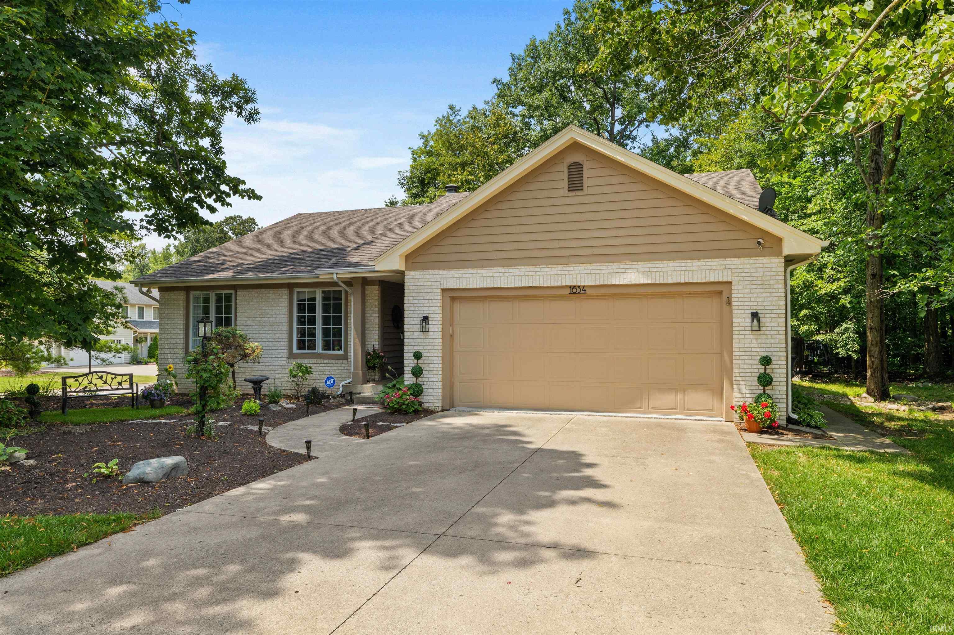 1634 Spring Cress Road Fort Wayne, IN 46814 - Photo 6 of 33