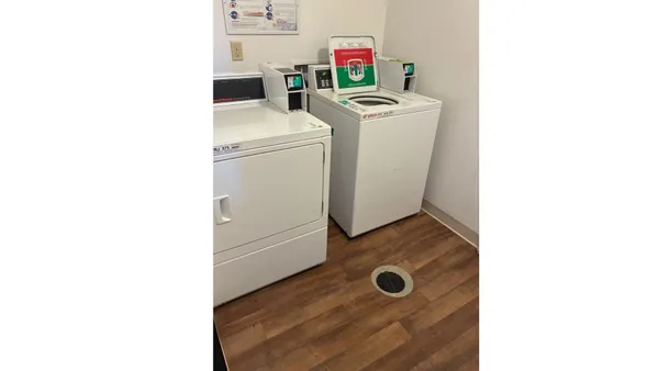 $807 | 512 West High Street, Ovid, MI 48866