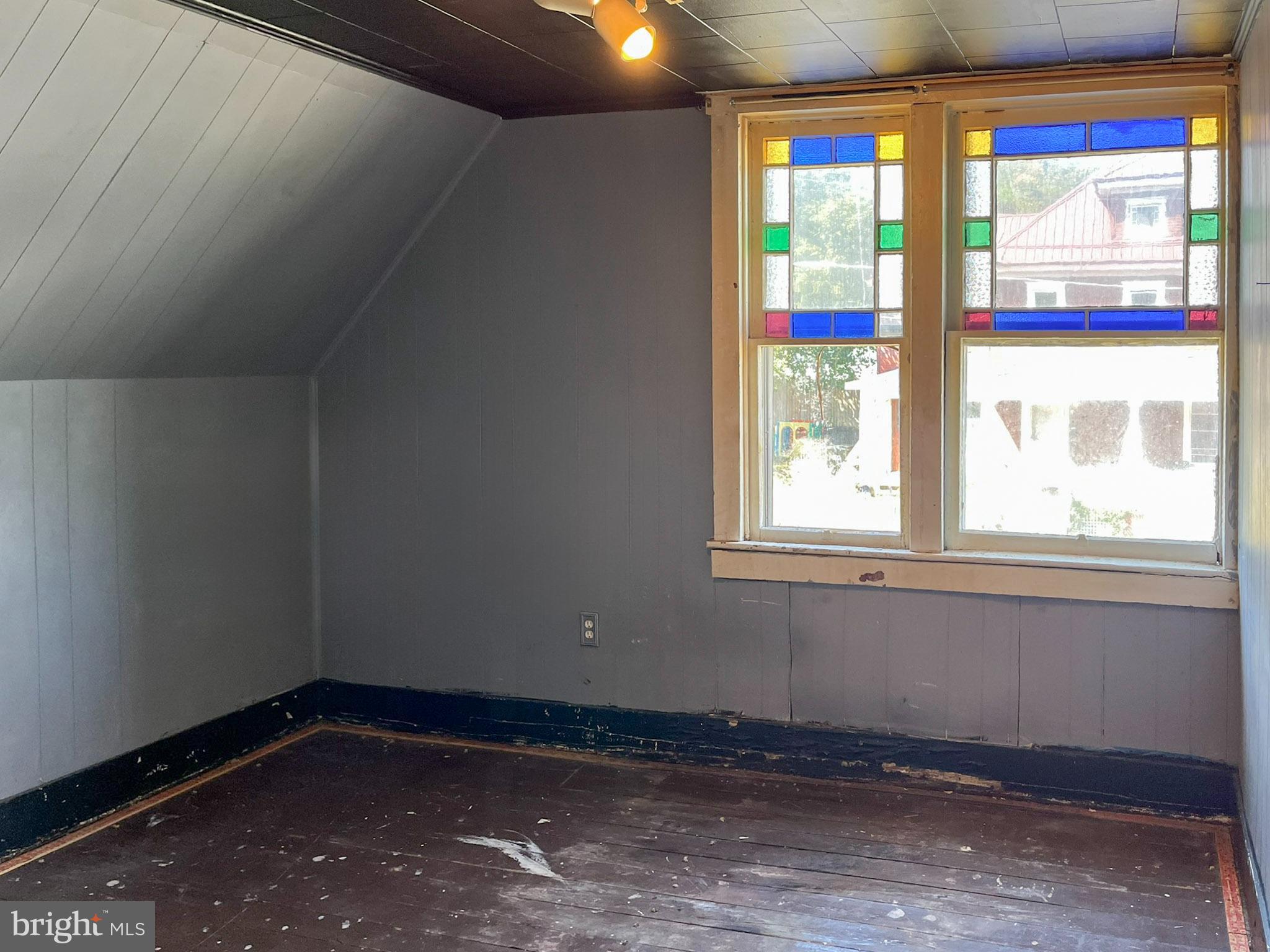 33 West Garber Street Mount Union, PA 17066 - Photo 15 of 29