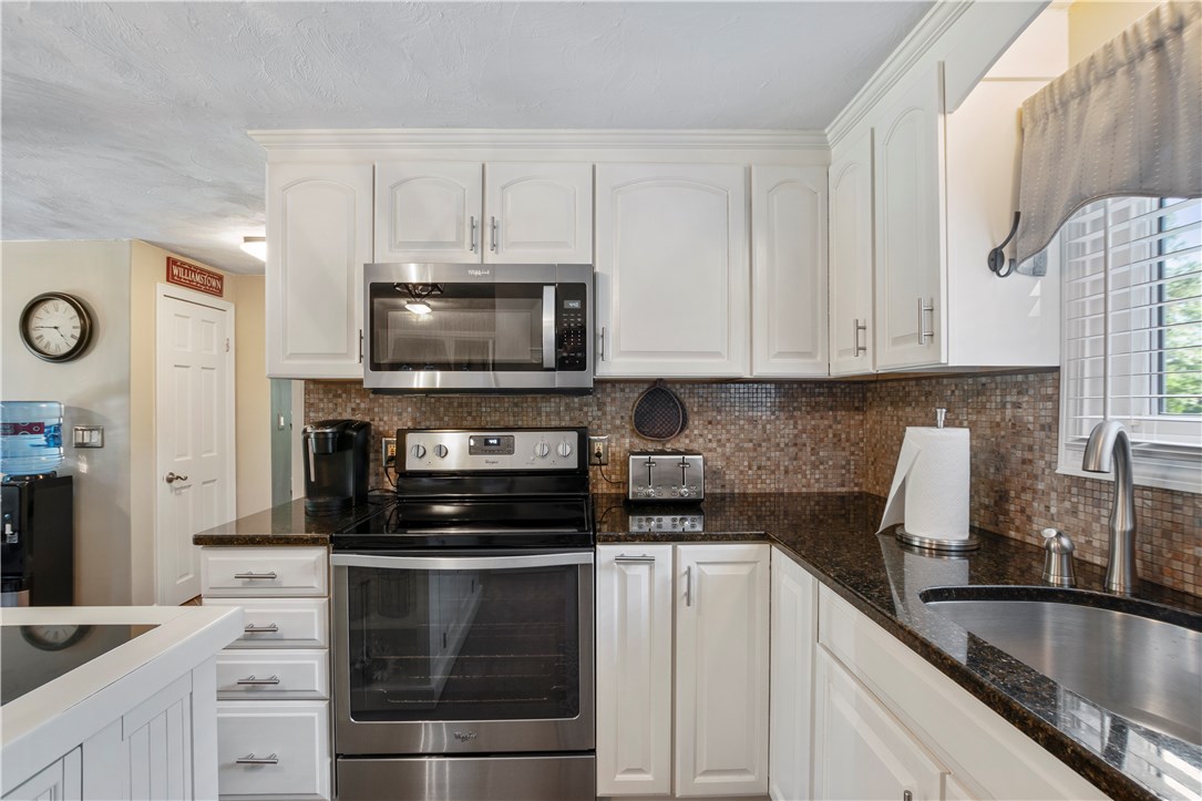 63 Cypress Road Attleboro, MA 02703 - Photo 12 of 46 Gallery Image 12