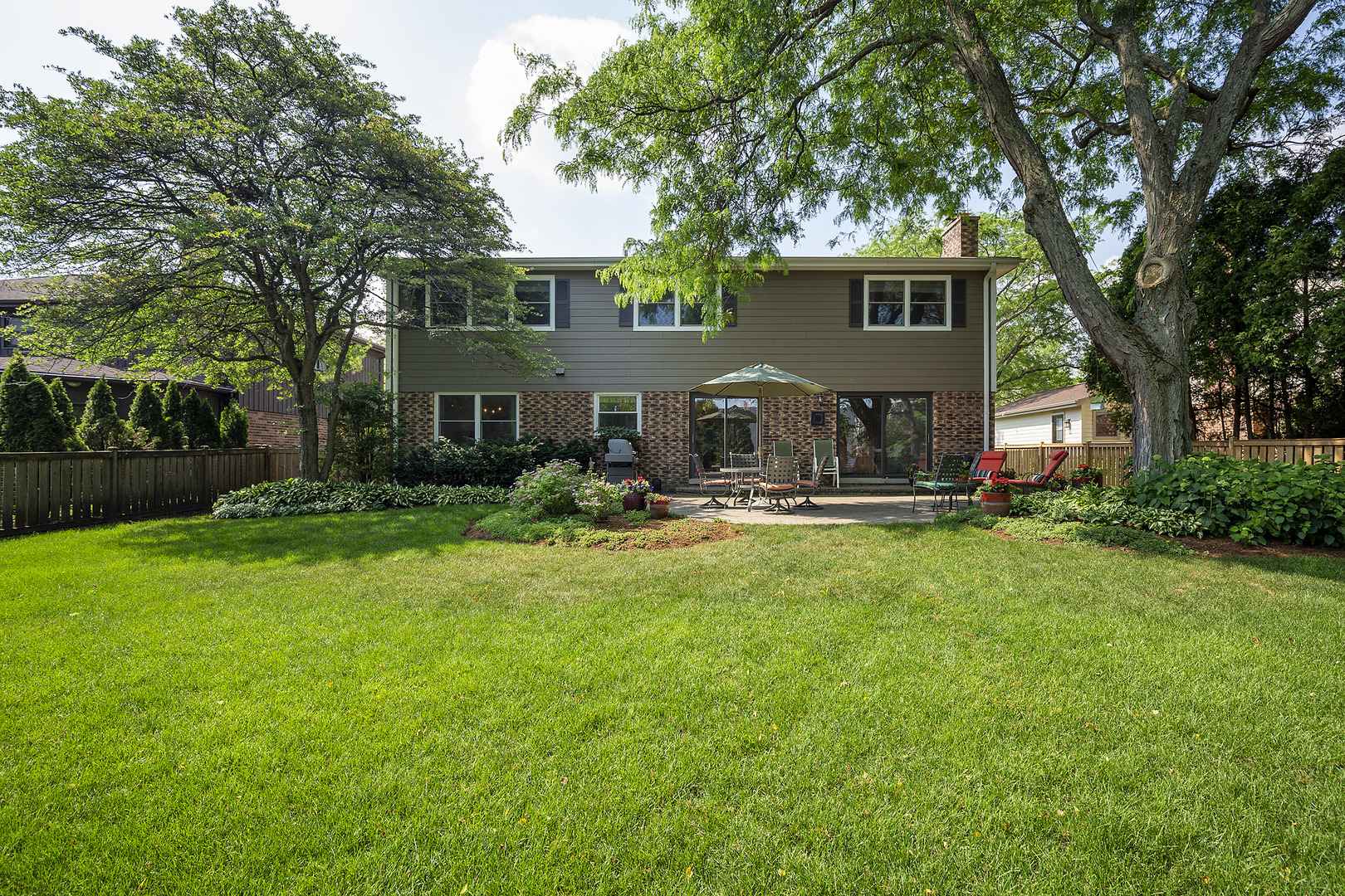 2440 Asbury Road Northbrook, IL 60062 - Photo 23 of 27