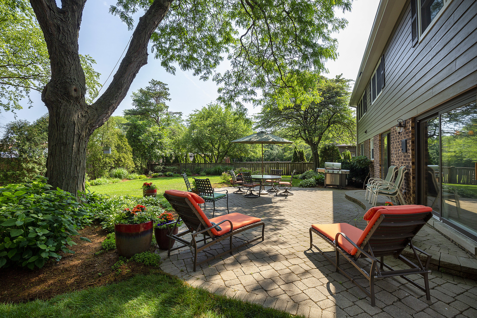 2440 Asbury Road Northbrook, IL 60062 - Photo 24 of 27